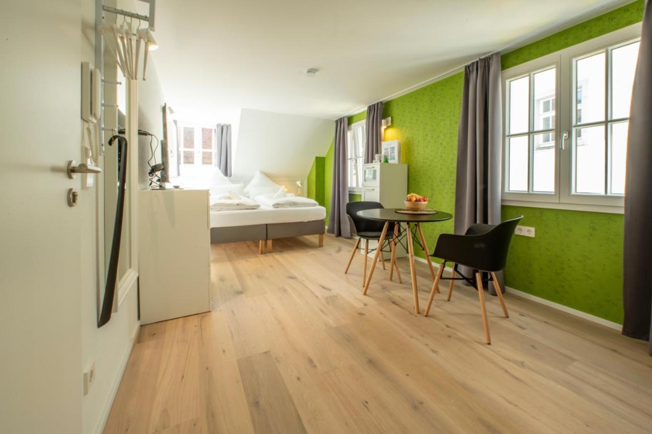 Gaestehaus Am Schlossplatz, Z. 4 ميرسبرغ المظهر الخارجي الصورة